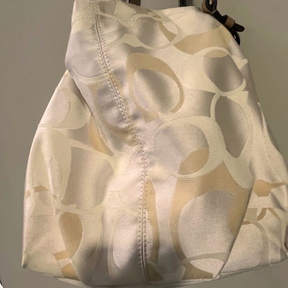 COACH Carly Hobo Bag Authentic A1193-F16620 - Picture 6 of 12